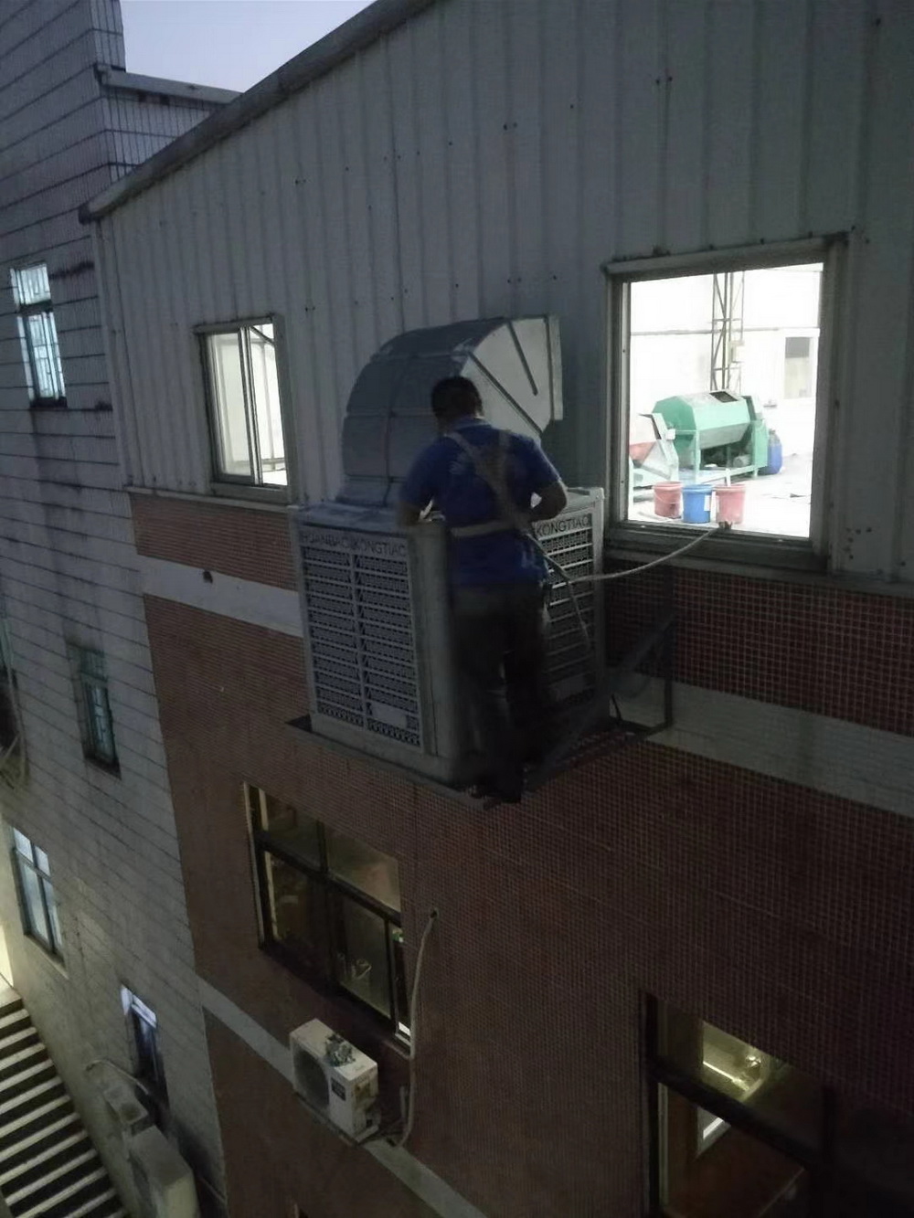 環(huán)?？照{(diào)安裝維保