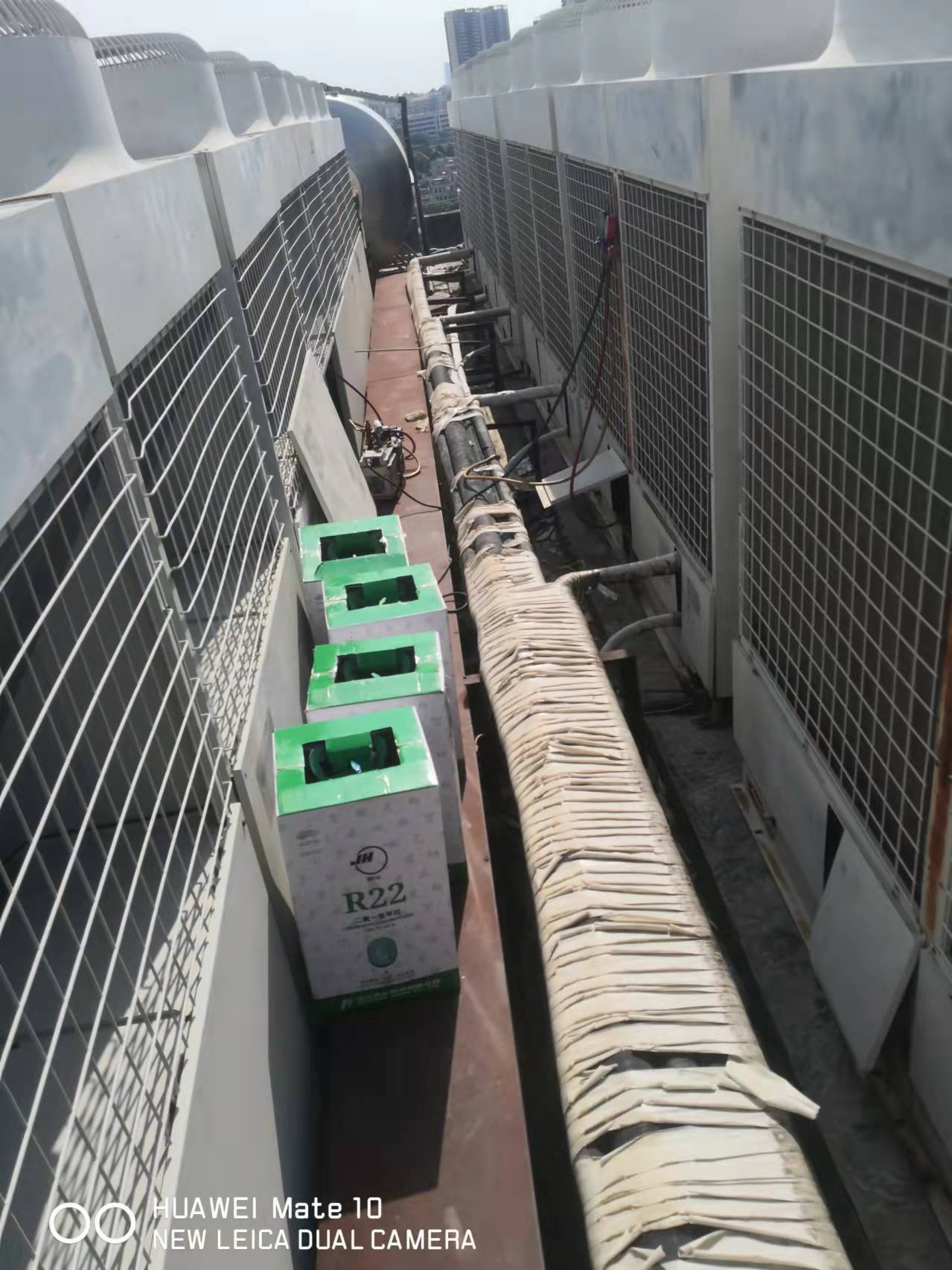 麥克維爾多聯(lián)機(jī)維保現(xiàn)場(chǎng)